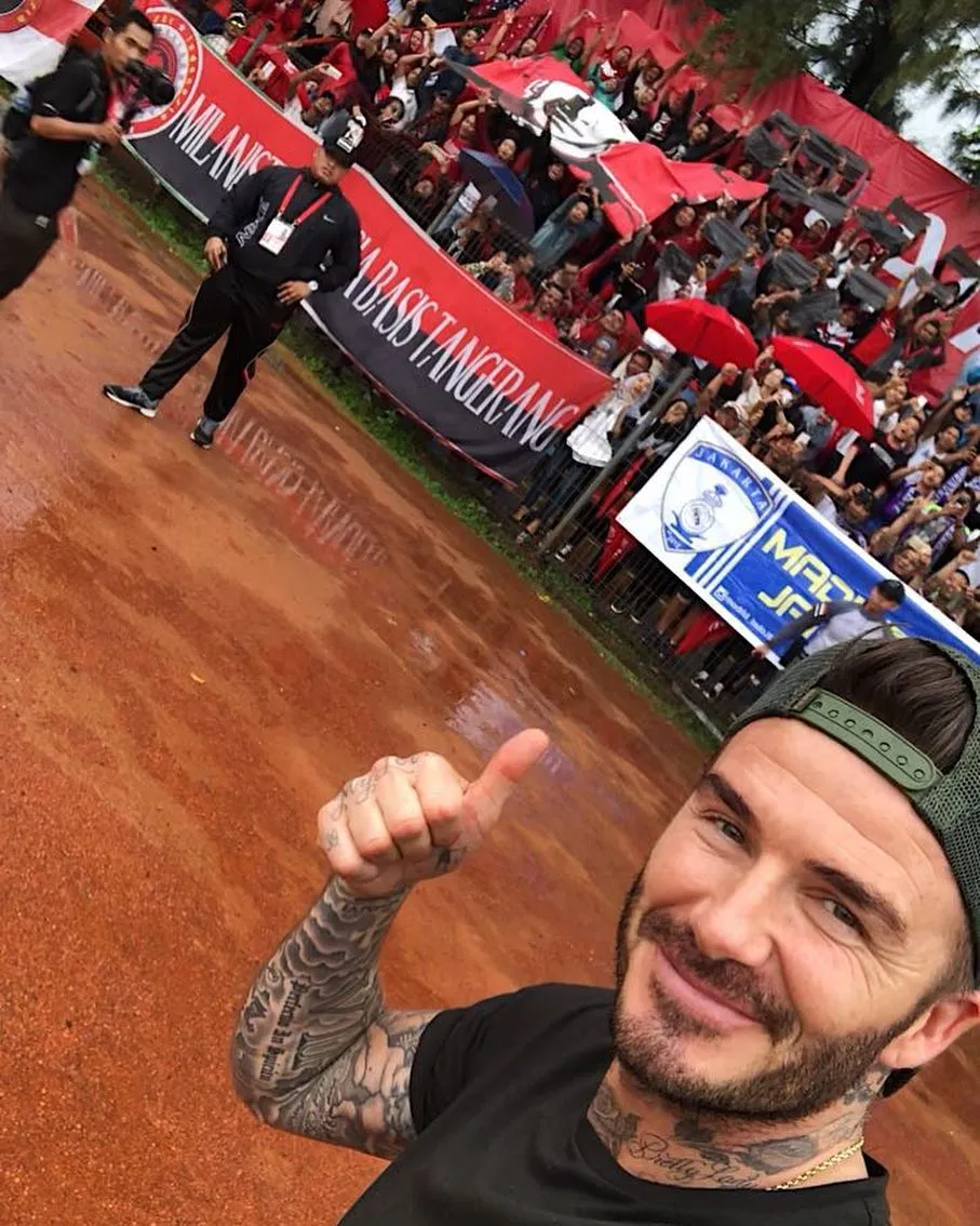 David selfie di Stadion Soemantri Brojonegoro © instagram.com/davidbeckham