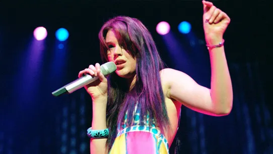 Yakin mau melewatkan suara si seksi Joss Stone? @bbc.co.uk