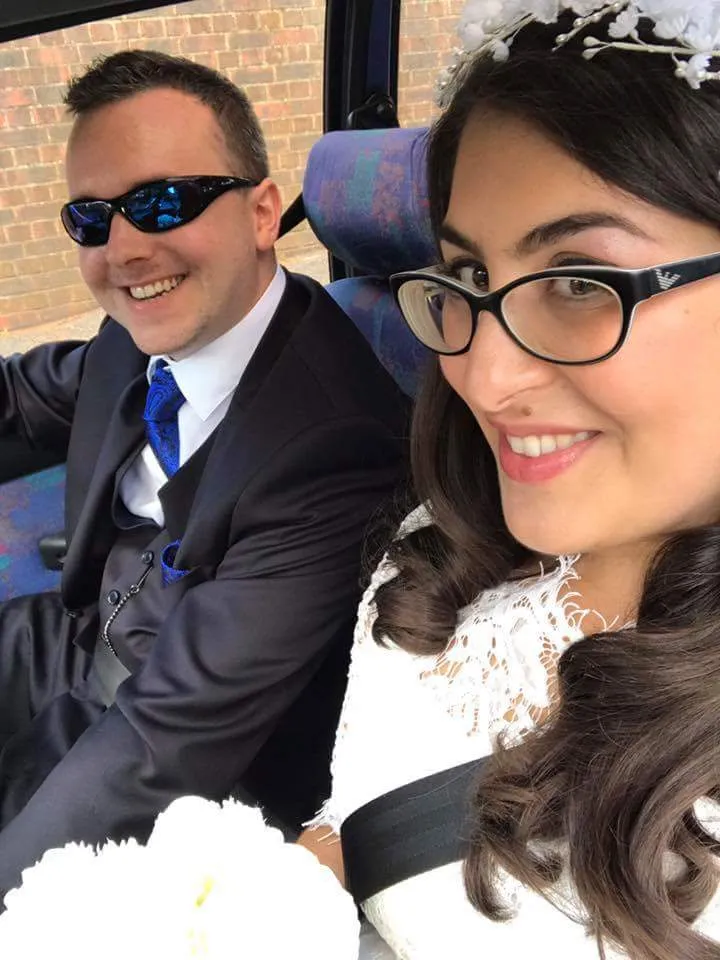 Tak disangka dirinya benar-benar menikah dengan pria yang mengiyakan ajakannya waktu itu © metro.co.uk