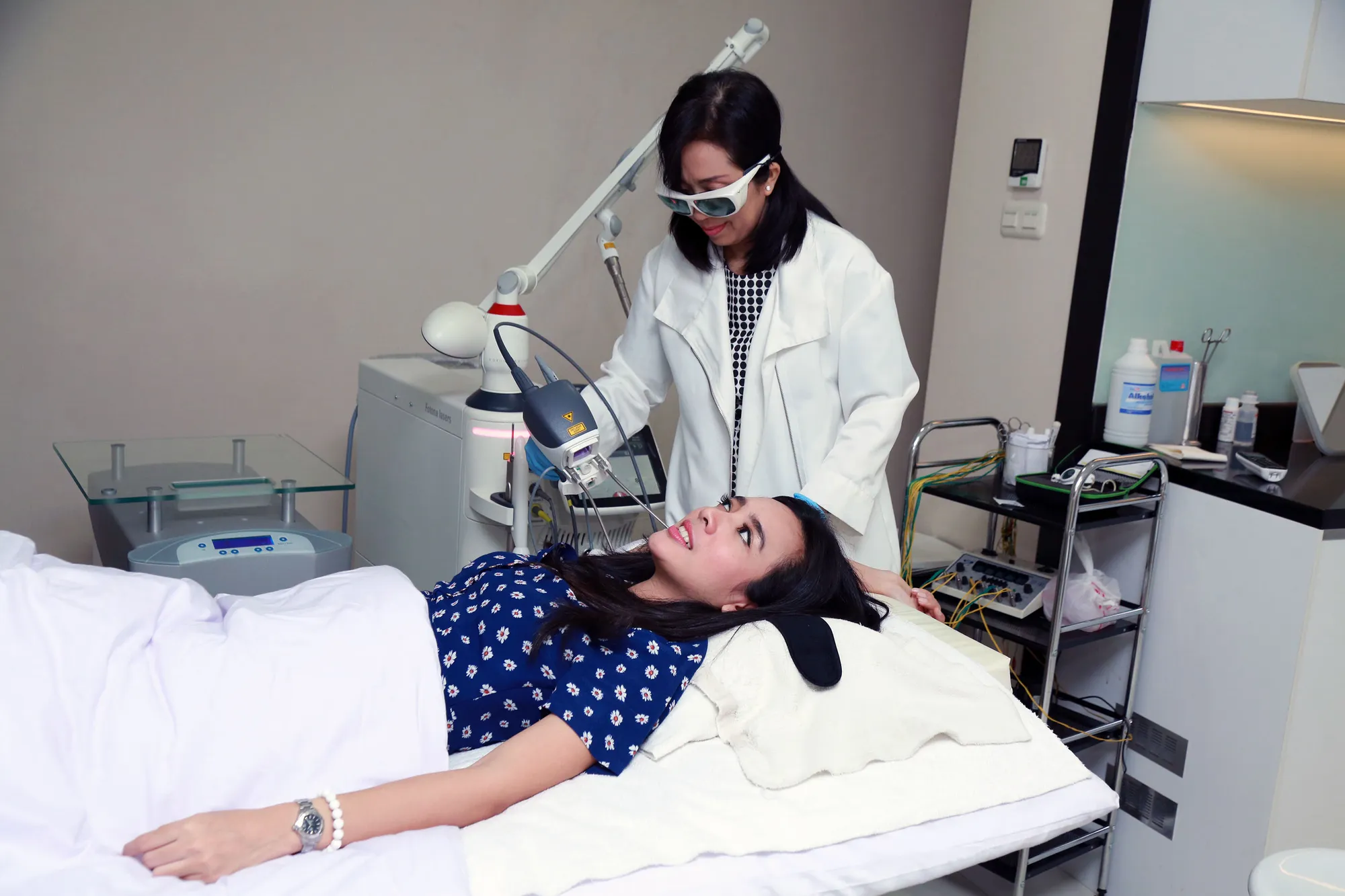 Wajah tetap awet muda, Dea Ananda mengaku tak lakukan perawatan kecantikan 'kekinian' © KapanLagi.com/Muhammad Akrom Sukarya