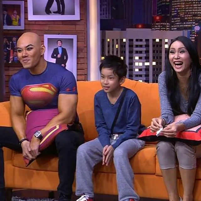 Deddy dan Kalina malah jarang bertengkar setelah bercerai, dan hal itu membuat Azka lebih bahagia. ©instagram Deddy Corbuzier
