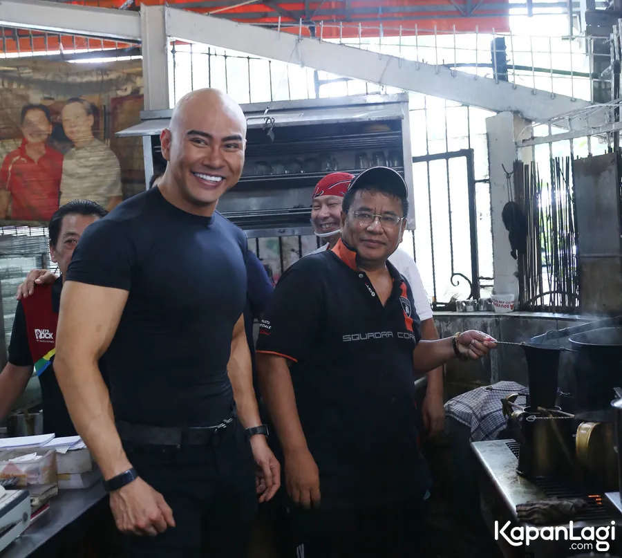 Saat hadiri acara tetangga, Hotman Paris Hutapea jadi korban hoax. ©KapanLagi.com/Muhammad Akrom Sukarya
