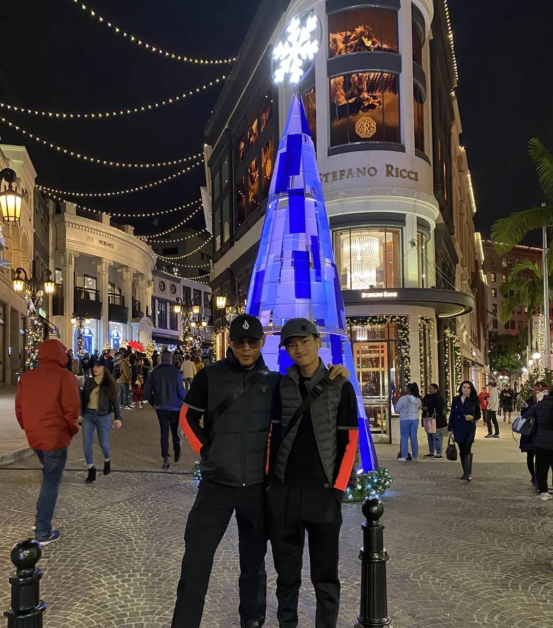 Ucapan Natal dari Deddy dan Azka Corbuzier