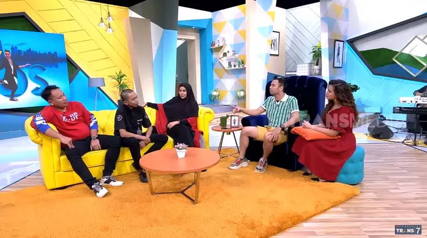 (credit: Trans 7 Official YouTube)