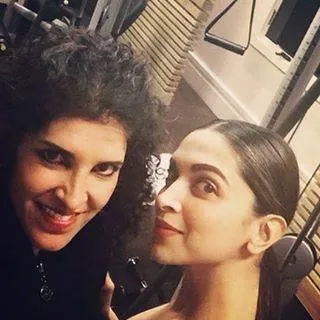 Deepika Padukone yang tetan cantik flwless saat ngegym. ©pinkvilla.com