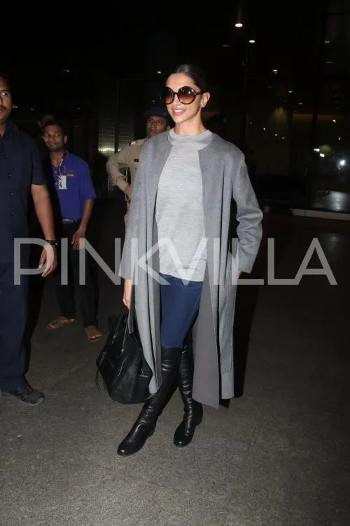 Deepika Padukone dandan simple tapi tetap cantik saat pulang ke India setelah lama syuting di Hollywood. ©Pinkvlla.com