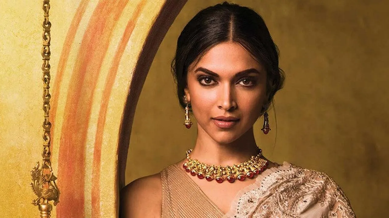 Deepika Padukone © Tarnishq