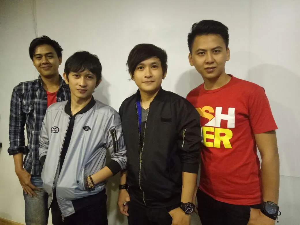 Lagu baru mereka masih tentang cinta © Istimewa