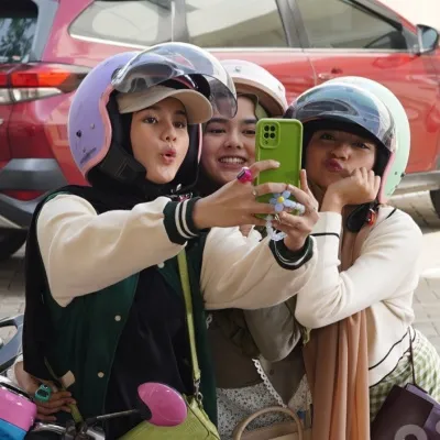 Demi Peran Kania dalam Serial 'DI LUAR NURUL', Nayla Purnama Jalani Workshop Bonceng Tiga
