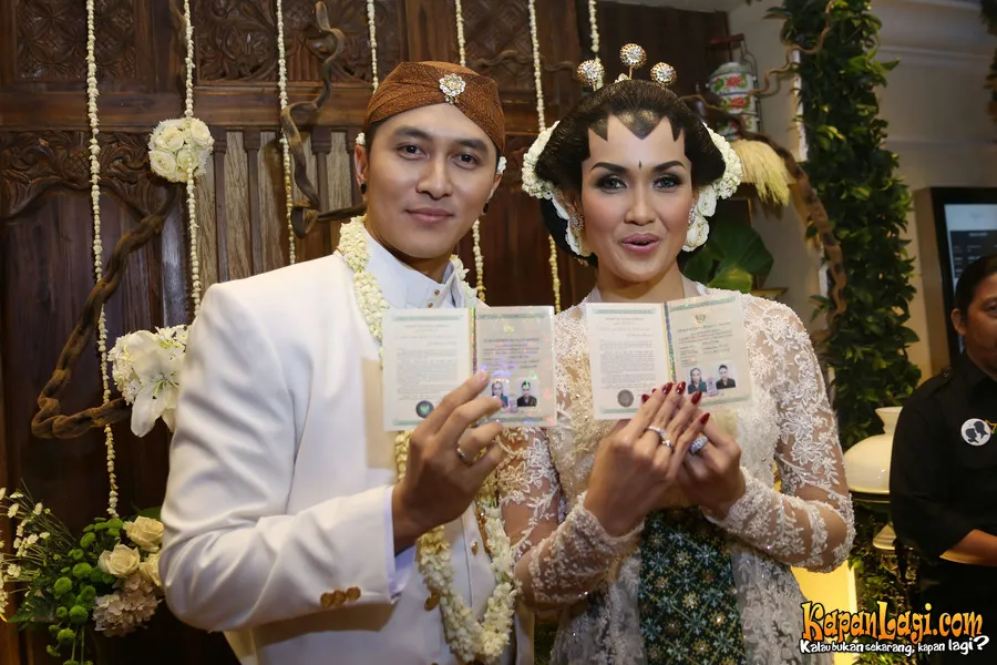 Demian resmi nikahi Sara, Kamis (22/5).