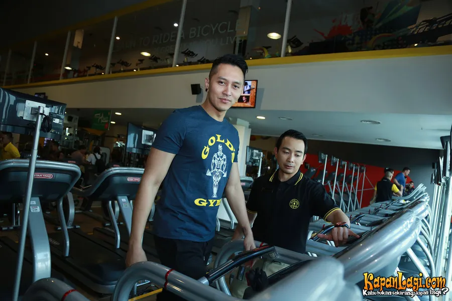 Demian Aditya rutin berolah raga meski bulan puasa © KapanLagi.com®/Agus Apriyanto