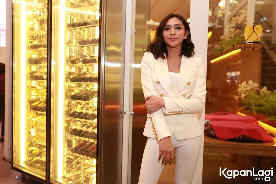 Dena Rachman ternyata sudah lama berteman dengan BCL © KapanLagi.com®/Muhammad Akrom Sukarya