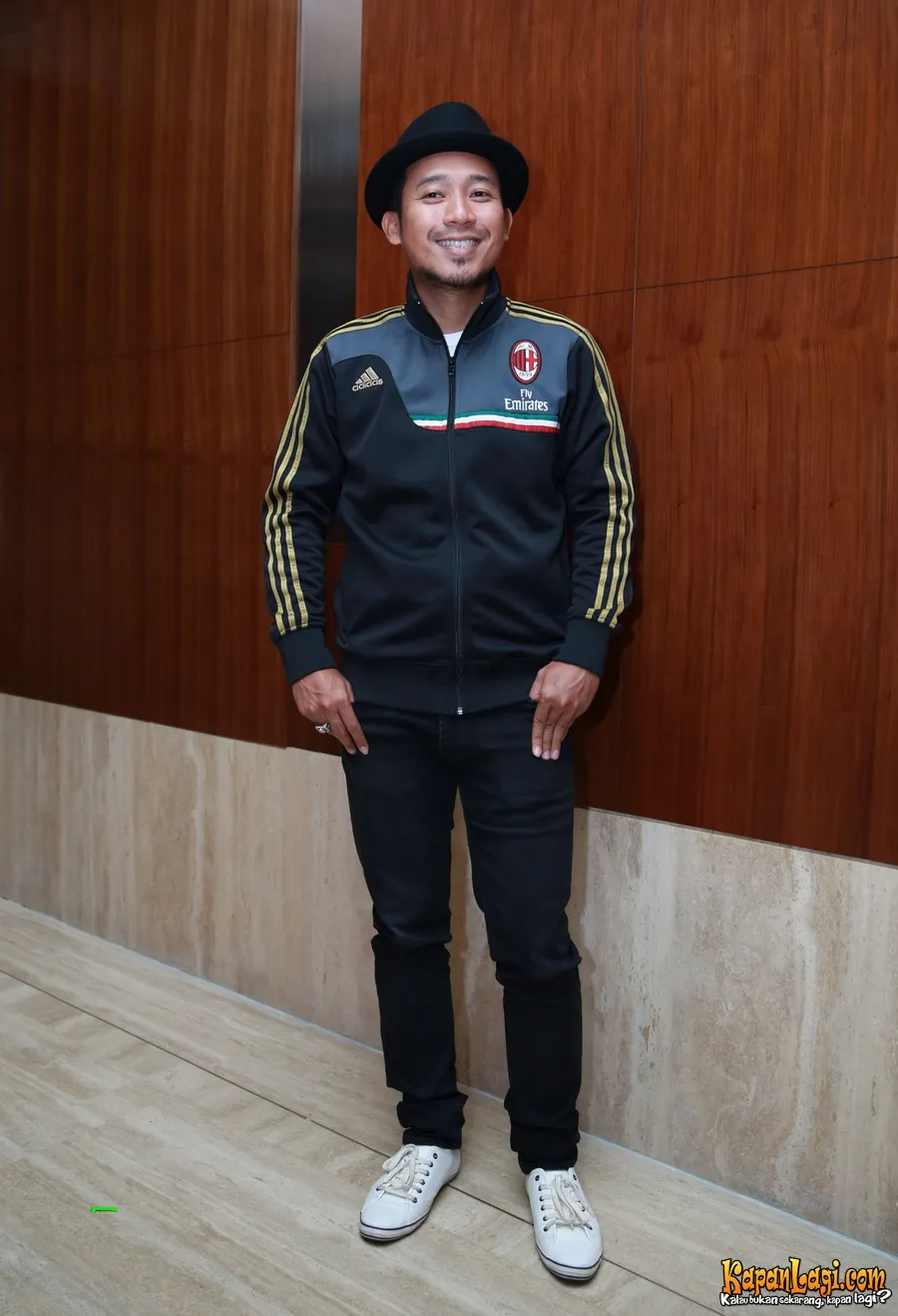 Asisten Deni Cagur marahi seorang wartawan karena memotret Arsy. ©KapanLagi.com