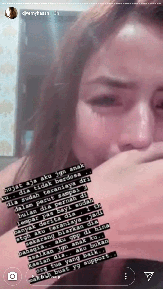 DJ Verny menangis dalam curhatannya (credit: instagram.com/djvernyhasan)