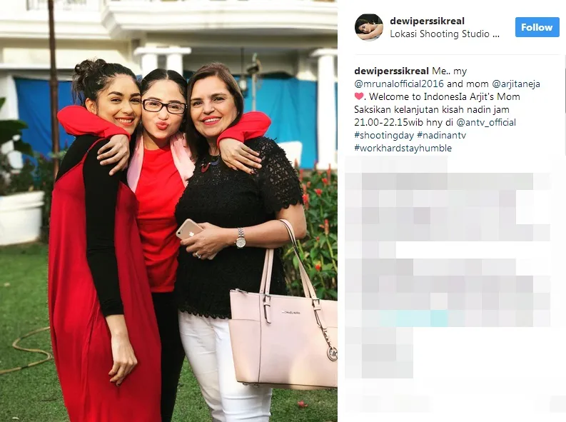 Depe sambut hangat ibunda Arjit di Jakarta ©instagram/dewiperssikreal