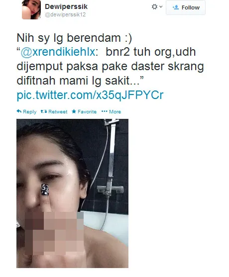 Dewi Perssik masih berendam. @twitter/dewiperssik12