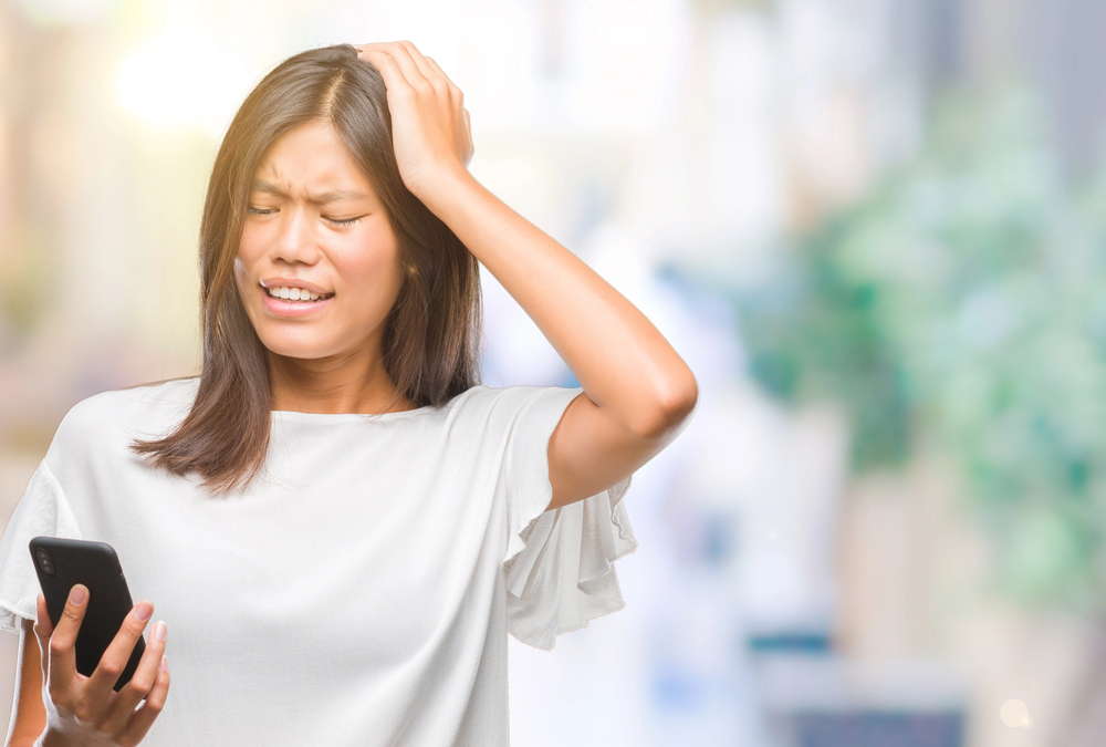 Illustration of a panicking woman. (c) Krakenimages.com/Depositphotos.com