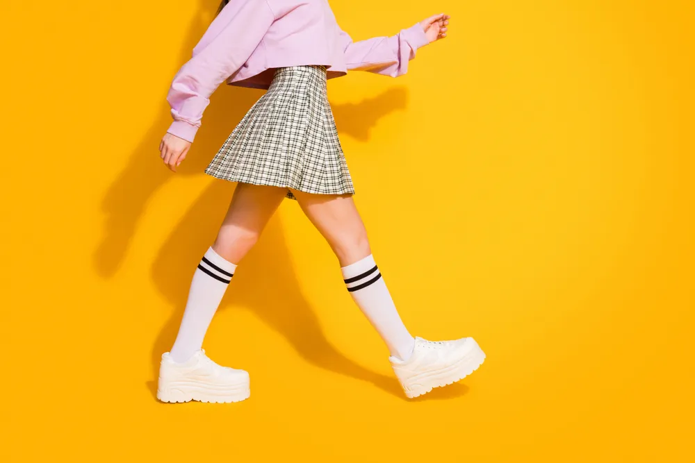 Ilustrasi mini skirt. (c) deagreez1/Depositphotos