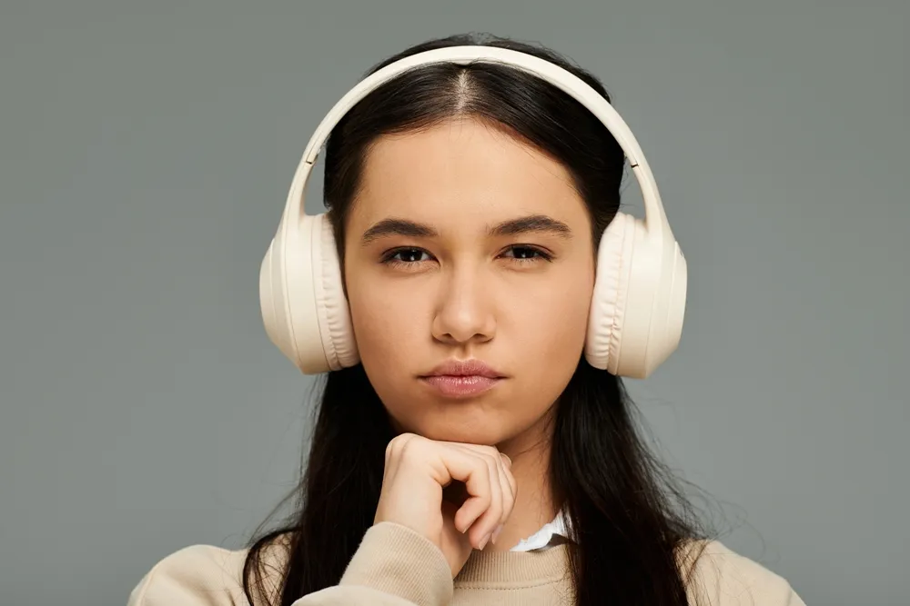 Ilustrasi headphone. (c) IgorVetushko/Depositphotos.com