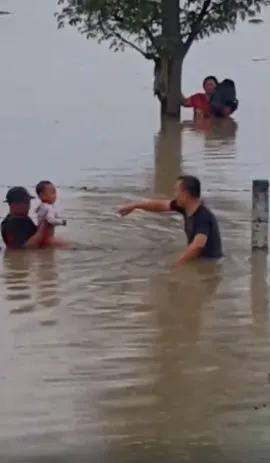 Selamatkan Korban Banjir © Facebook