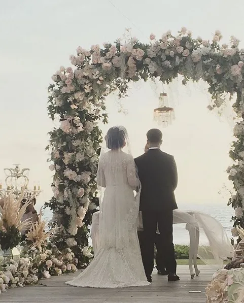 Foto pernikahan Derby dan Claudia, romantis! © instagram.com/miss_adinda_mae