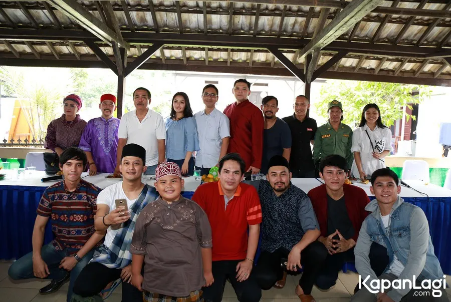 Para pendukung serial Dikejar Rezeki © KapanLagi.com®/Muhammad Akrom Sukarya