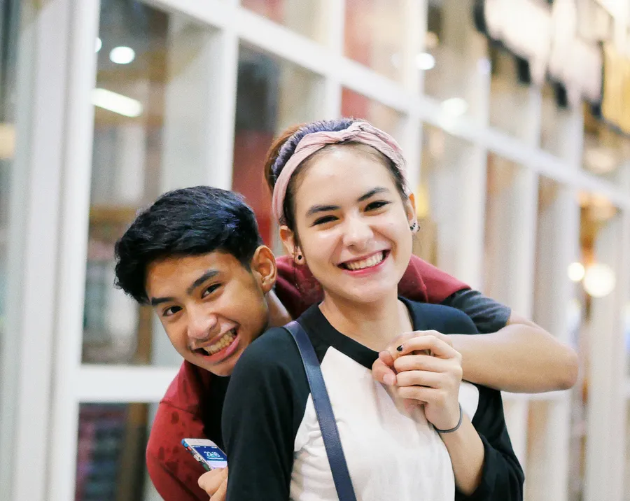 Devano Danendra menganggap hubungannya dengan Steffi Zamora sebagai adik kakak. Begitu juga dengan Jennifer Coppen. cr: instagram.com/devdanendra