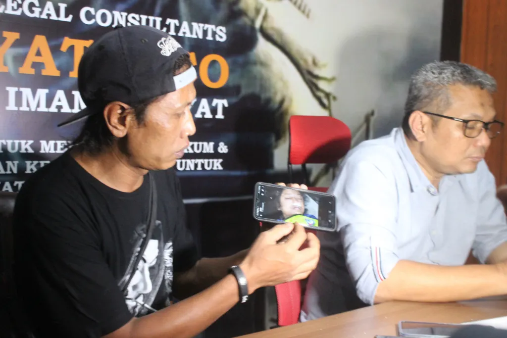 Hasil autopsi korban tragedi kanjuruhan diumumkan. (credit: Kapanlagi.com/Darmadi Sasongko)