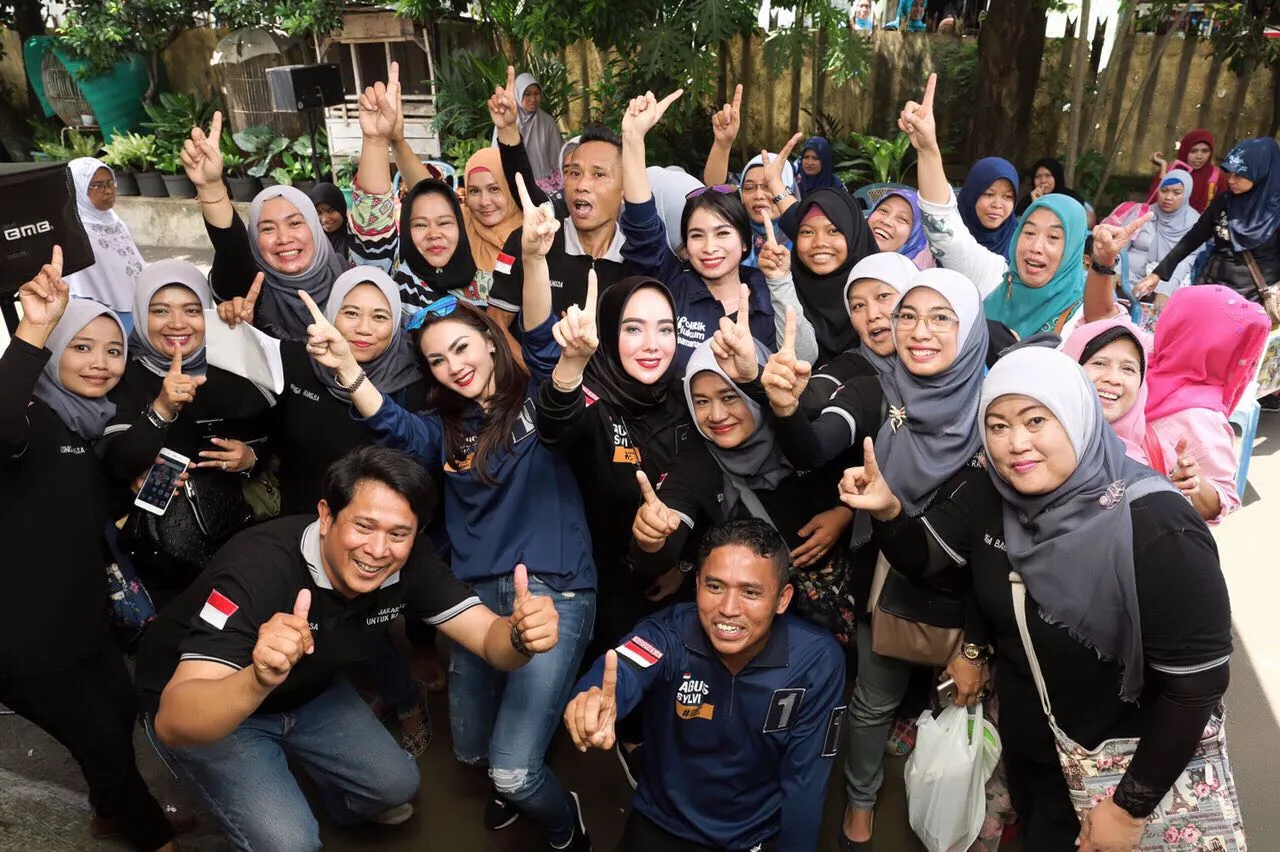Devita saat blusukan © Istimewa