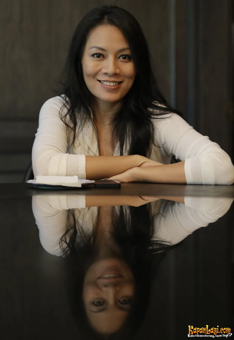 Dee mengaku banyak pertimbangan ketika seorang produser atau sutradara berniat memfilmkan bukunya © KapanLagi.com®/Agus Apriyanto