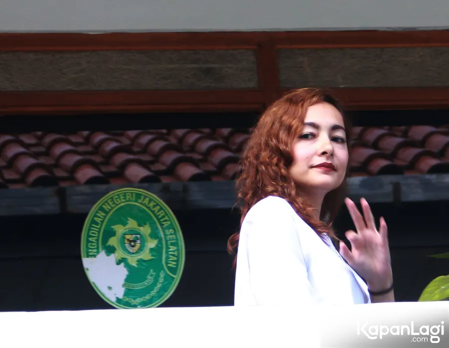 Dewi tuding Marcell galak saat ia ingin ketemu anak/©KapanLagi.com®/M. Akrom Sukarya