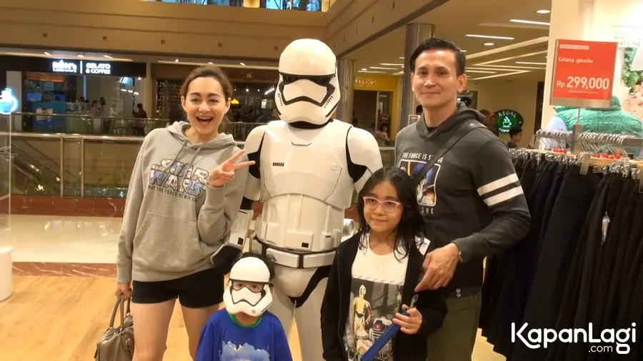 Anak-anak Dewi dan Marcel minta sepeda untuk hadiah Natal © KapanLagi.com®/VJ James