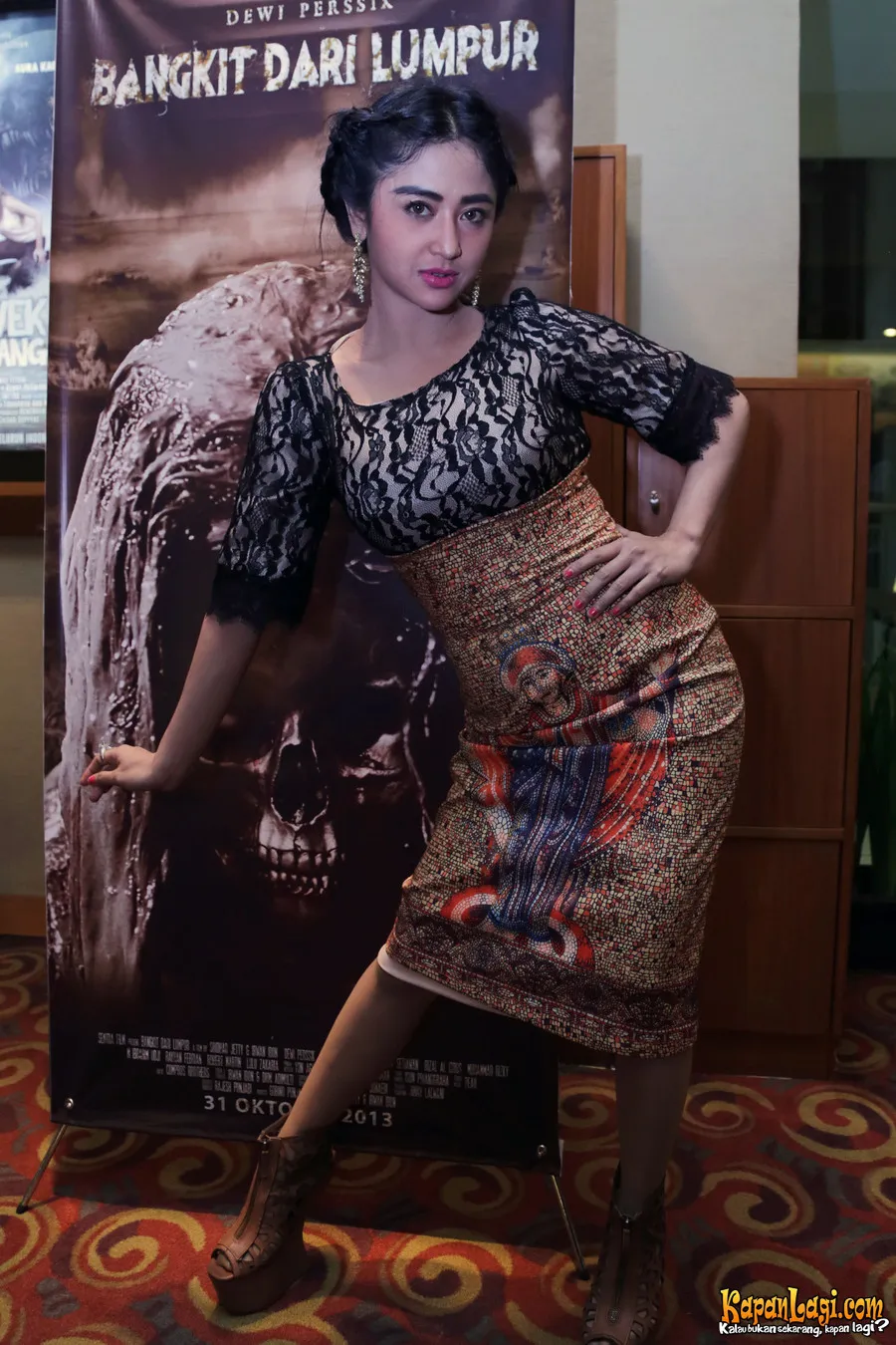 Kakak Dewi Perssik mengaku tidak bingung mencarikan jodoh untuk adiknya.