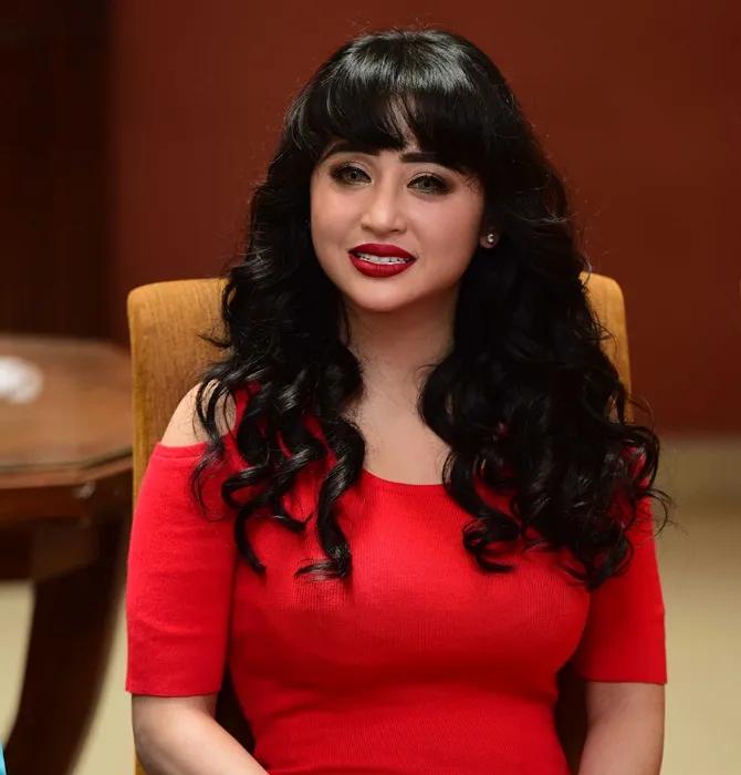 Manager Dewi Perssik digaji 30 juta sebulan! © KapanLagi.com/Muhammad Akrom Sukarya