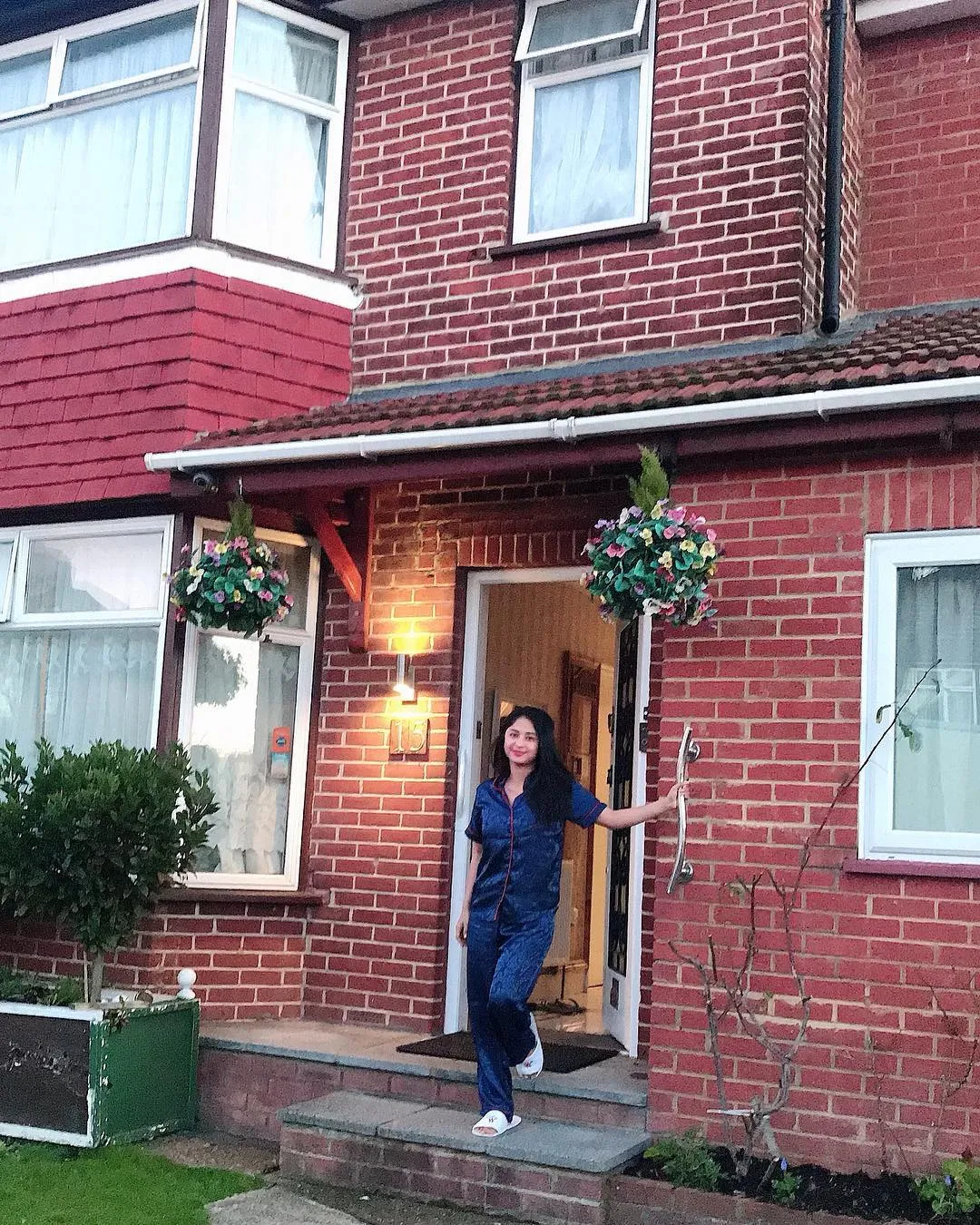 © Instagram.com/dewiperssikreal