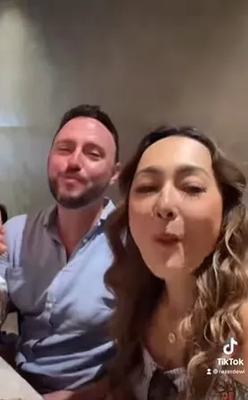 Potret Dewi Rezer dan Pacarnya (Credit: Instagram/rezerdewi)