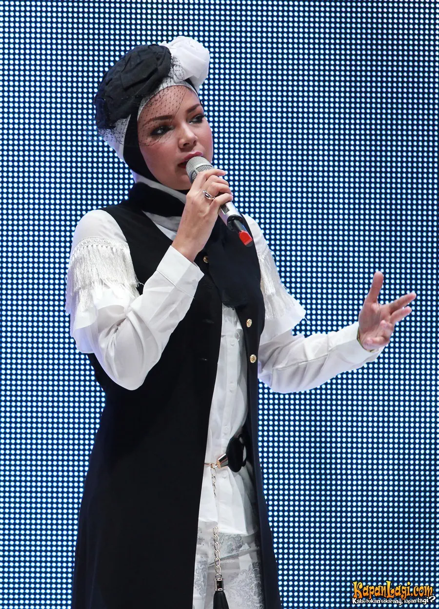 Dewi Sandra mengaku telah mengalami banyak ujian dalam hidup.