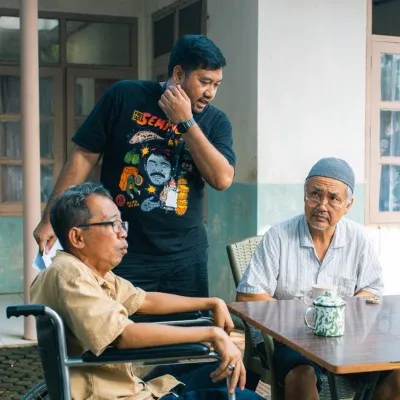 Di Balik Tawa Penonton, Awwe Jelaskan Peran Komedi Konsultan