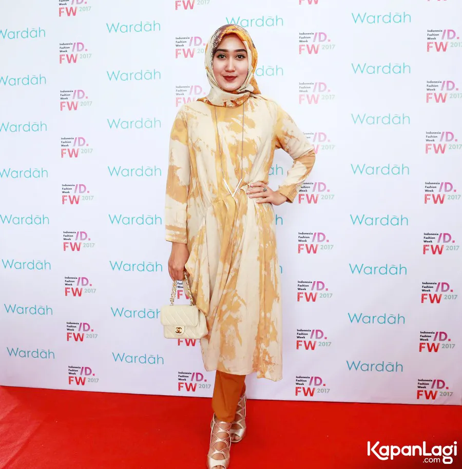 Dian Pelangi dan mantan suami masih berhubungan baik/©KapanLagi.com®/M. Akrom Sukarya