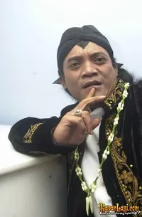 Terkenal di Suriname dan Belanda