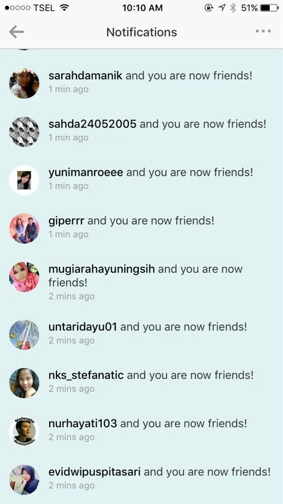 Beberapa MigFriends yang beruntung difollow Stefan. 