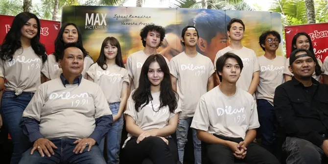 Para pemain DILAN 1991 (credit: Kapanlagi.com/Muhammad Akrom Sukarya)