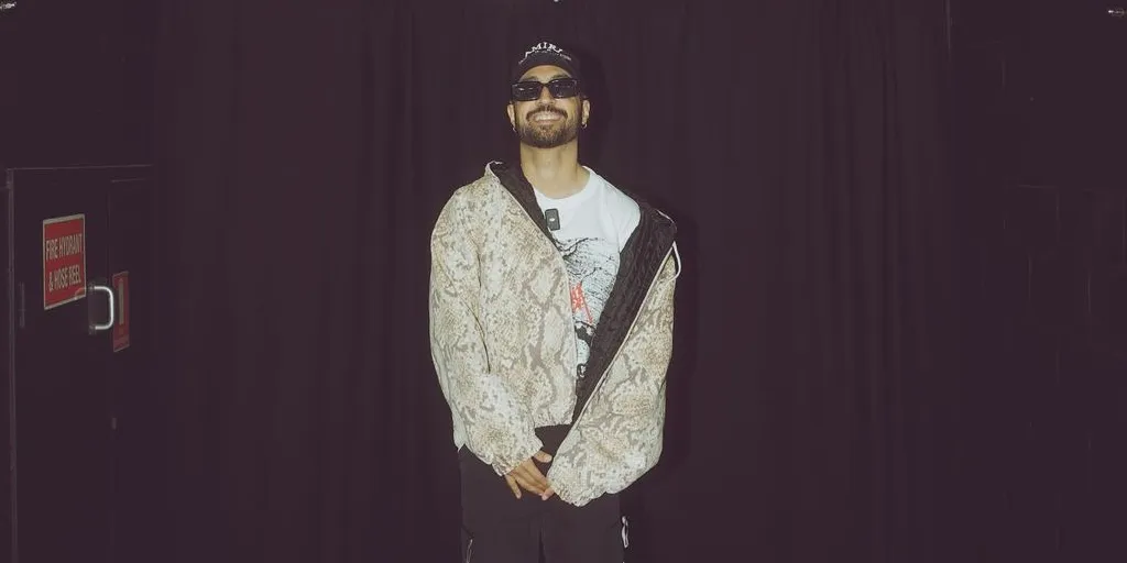 Diljit Doshanjh ft Sia - Hass Hass