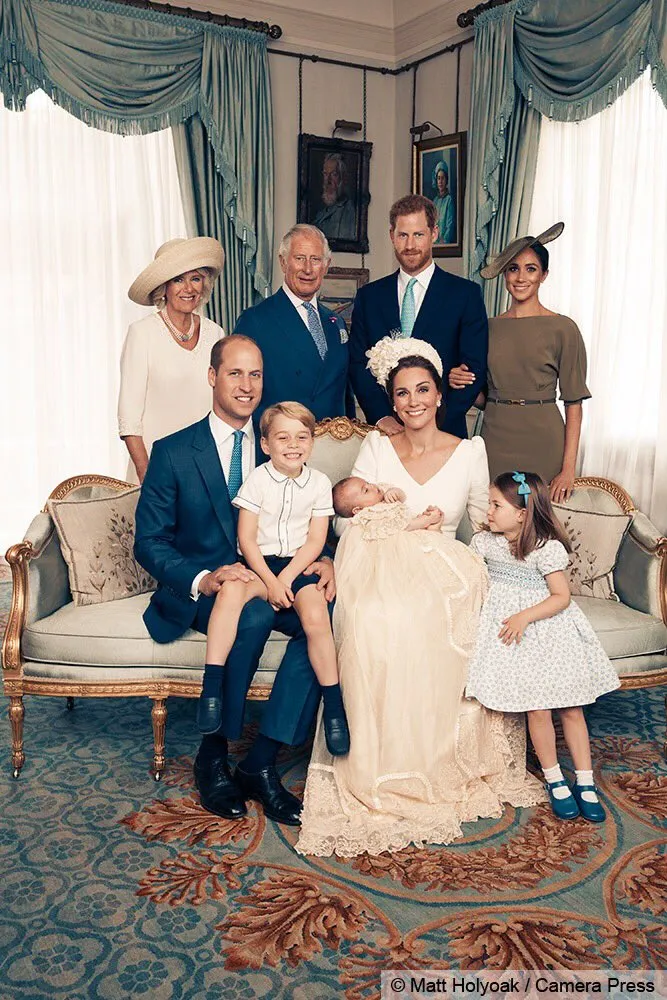Seluruh anggota keluarga bangsawan Inggris hadir di pembaptisan Louis. (Matt Holyoak via twitter.com/kensingtonroyal)