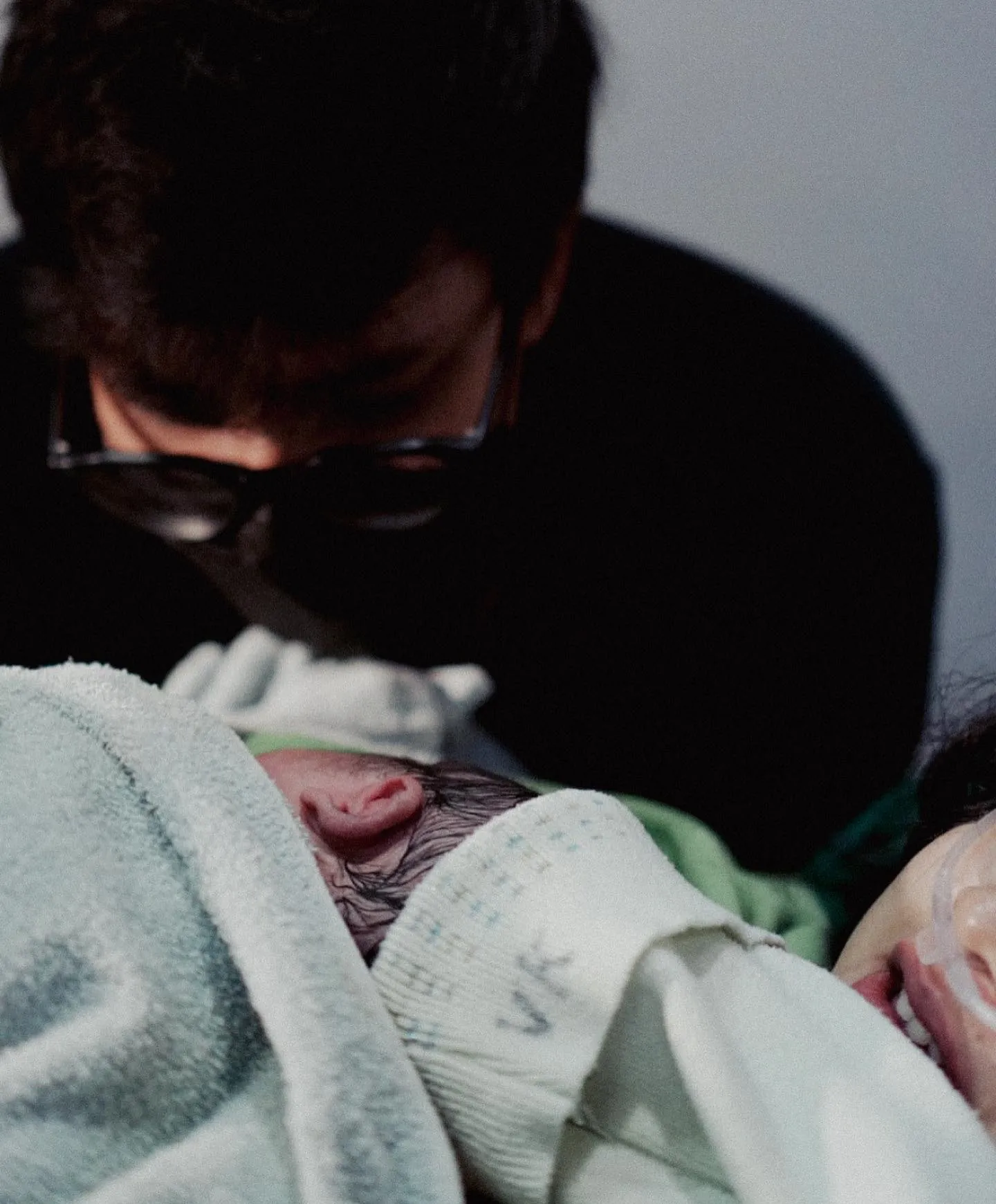 Well selamat buat Dinda dan Armand. Semoga Baby Arthura tumbuh jadi anak sehat, tampan, saleh, pintar, jadi kebanggaan keluarga dan disayang semua orang