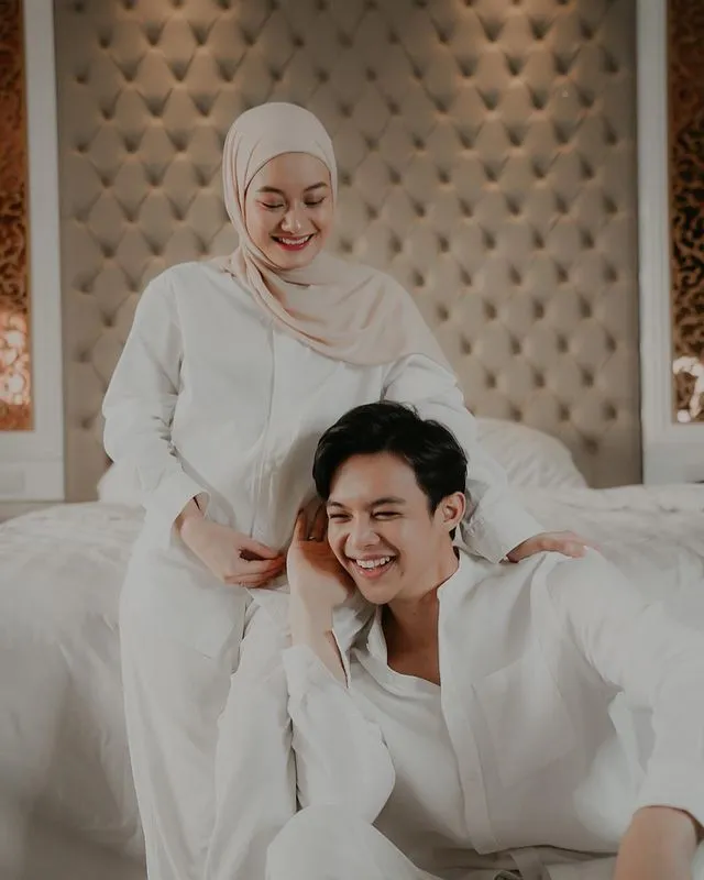 credit: instagram.com/dindahw