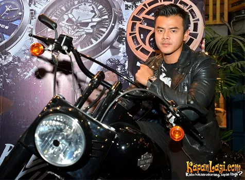 Dion Wiyoko hobi naik gunung © KapanLagi.com/Bambang E Ros