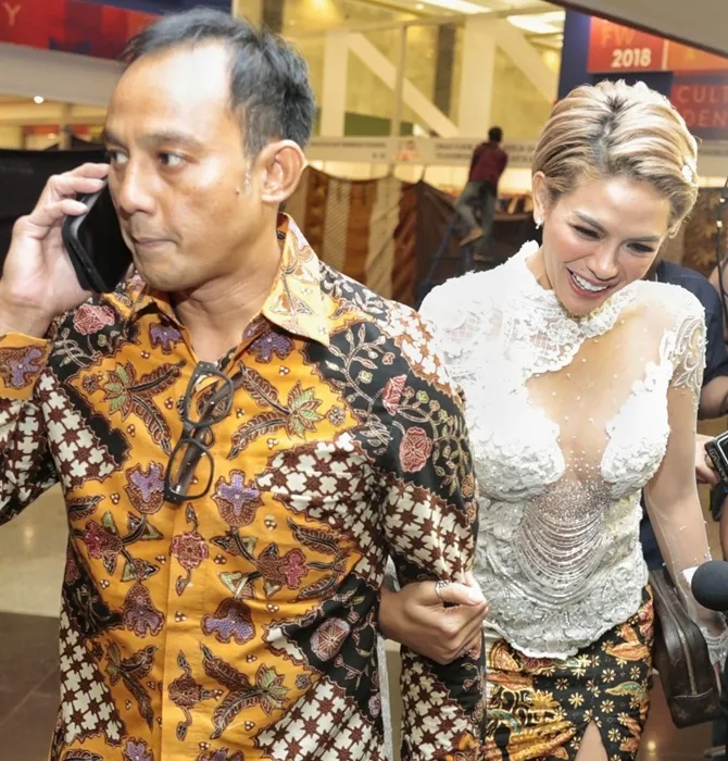 Tak hanya Nikita, kedua anaknya juga merasa nyaman dengan sosok Dipo Latief. © KapanLagi.com/Muhammad Akrom Sukarya