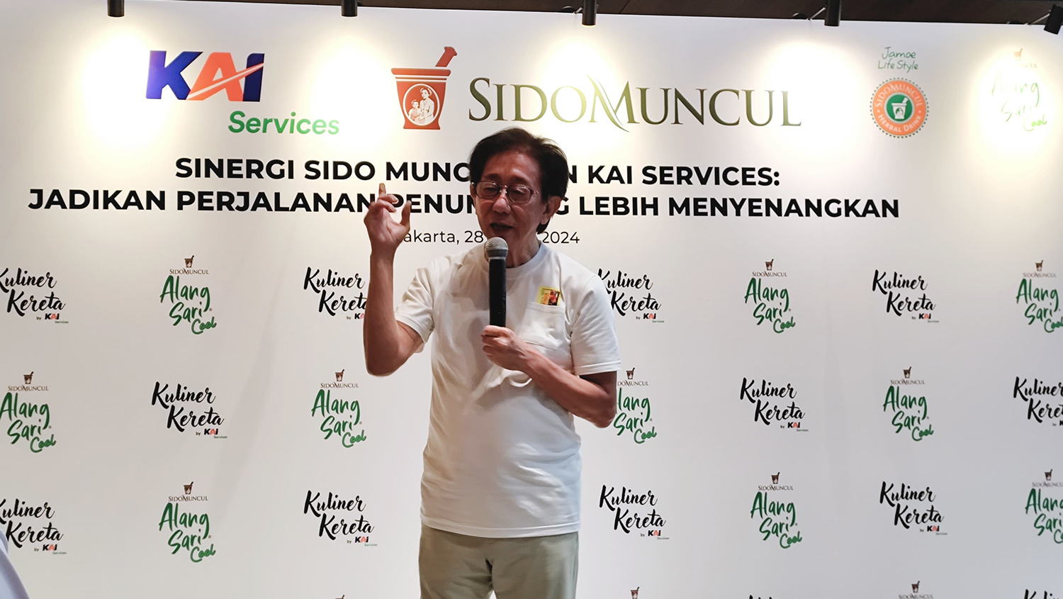 Director of Sido Muncul, Irwan Hidayat.