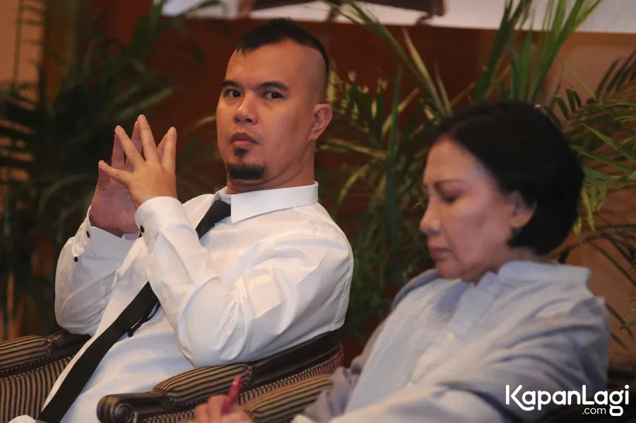 Dhani khawatir Slank dan musisi lain yang meremehkannya maju jadi calon Gubernur tak mengerti politik dan hanya ikut-ikutan. ©KapanLagi.com/Bayu Herdianto